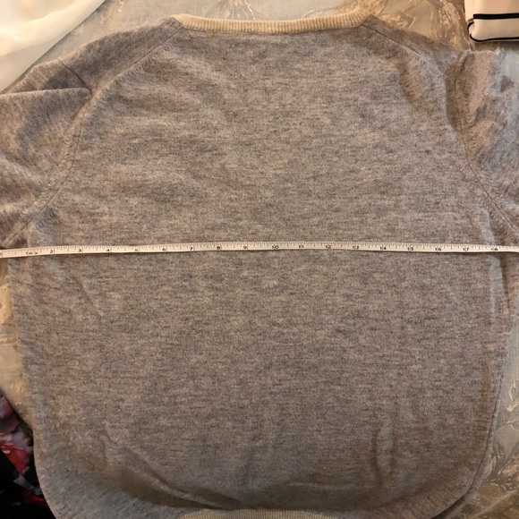 100% Wool Italian Sweater - Picture 6 of 6